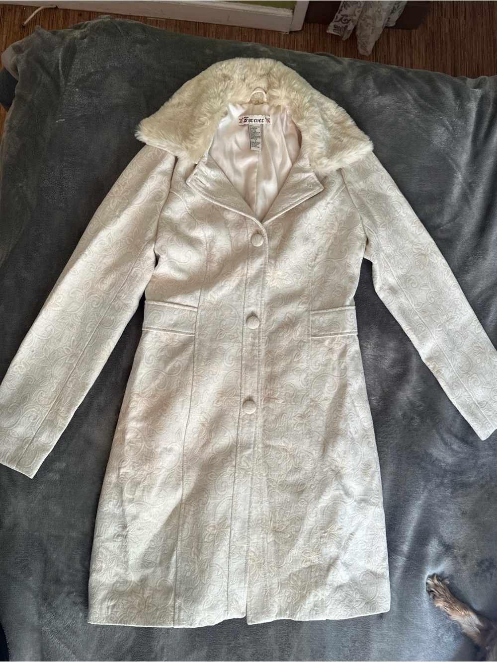 Forever 21 Cream Faux-Fur Collar Long Coat small